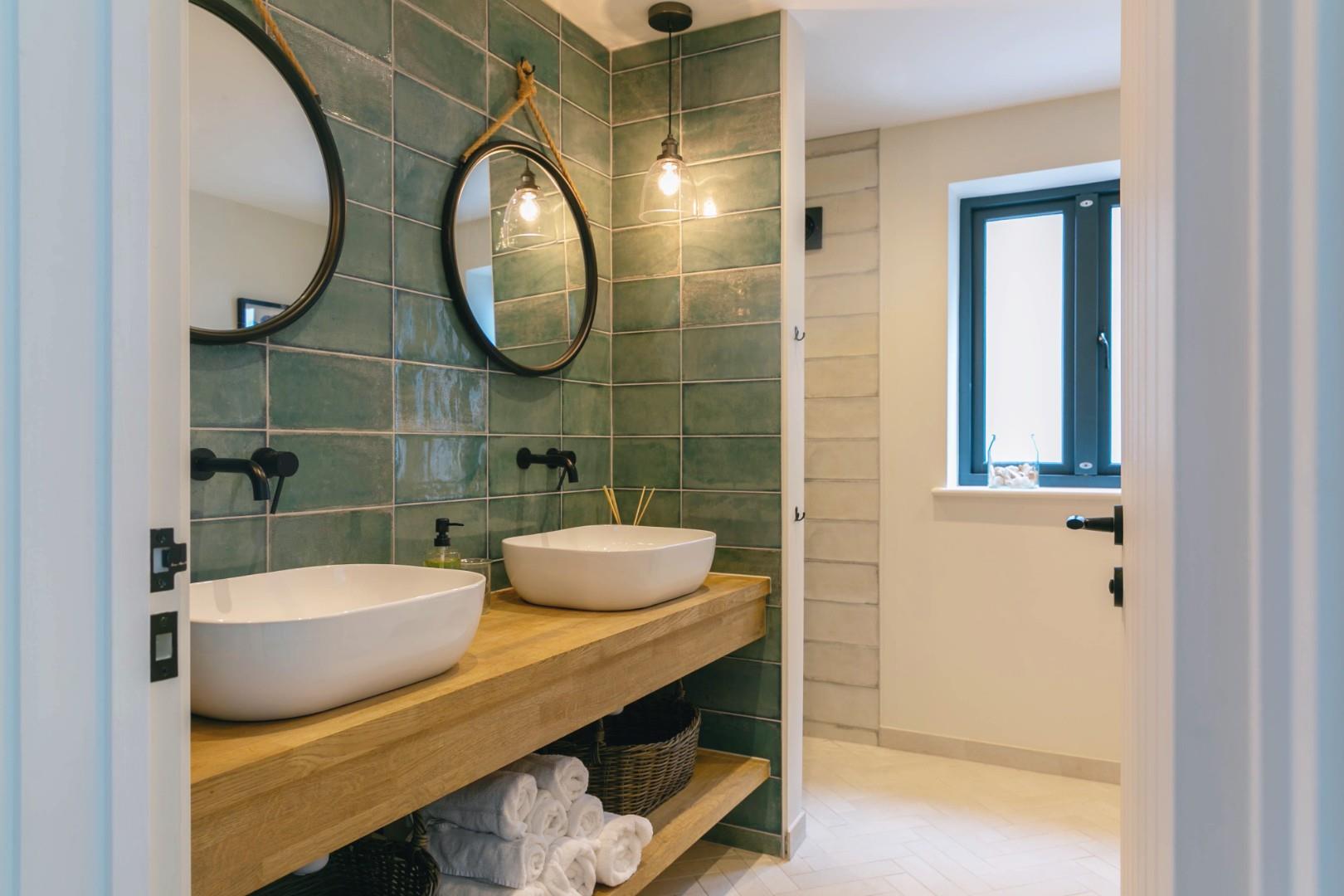 Oxwich, Swansea, SA3 1LS